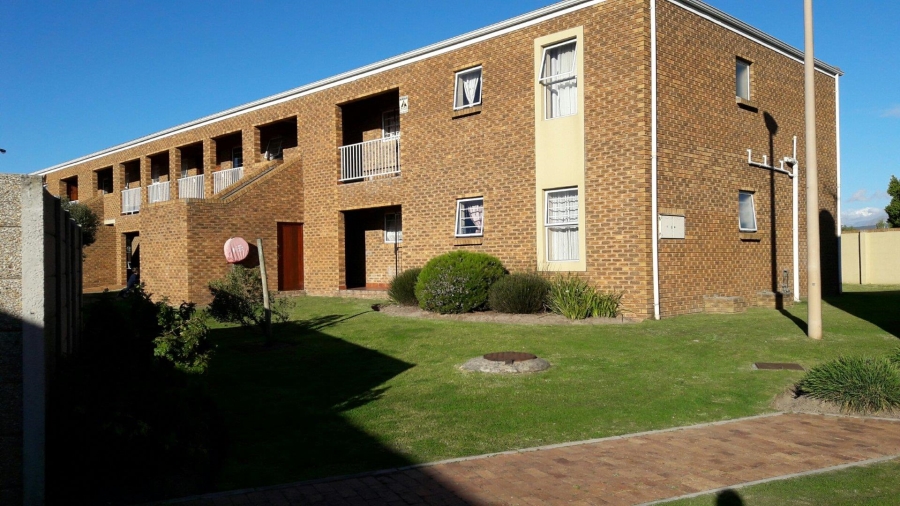 To Let 2 Bedroom Property for Rent in Protea Heights Western Cape